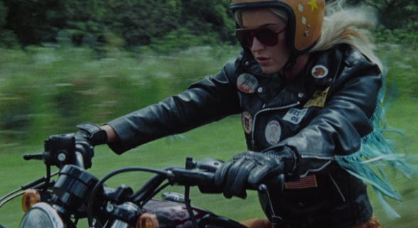 makna-lagu-harleys-in-hawaii-katy-perry