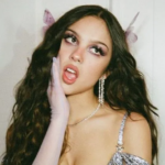 Review Makna Lagu Good 4 U: Bahagia Tanpamu